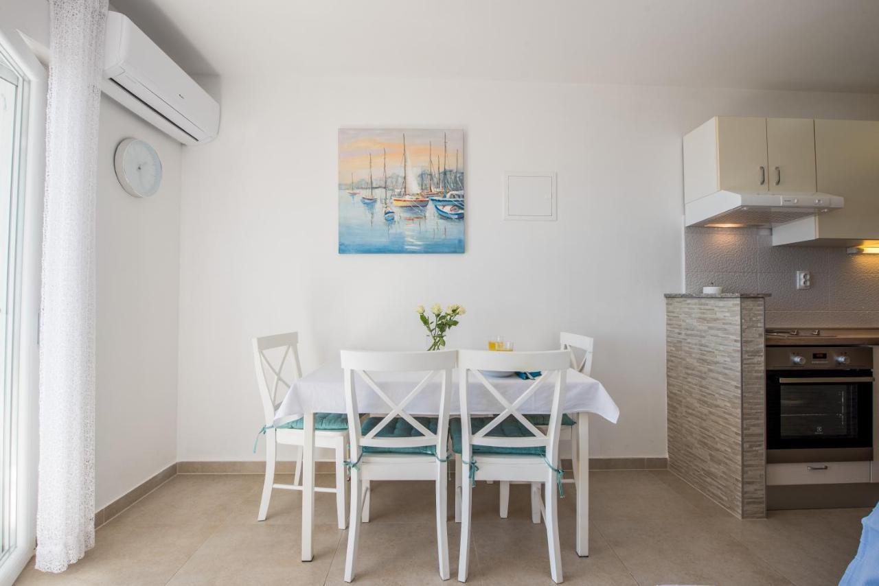 Apartments Amneris Trogir Exteriér fotografie