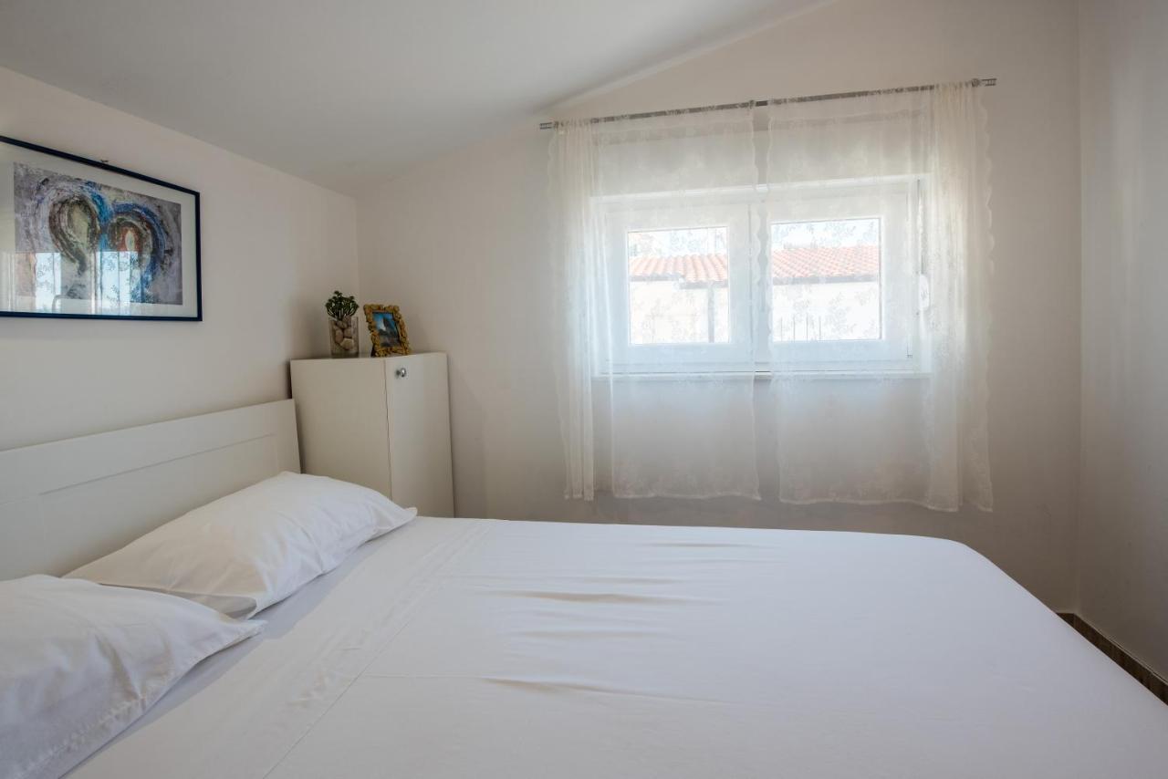 Apartments Amneris Trogir Exteriér fotografie